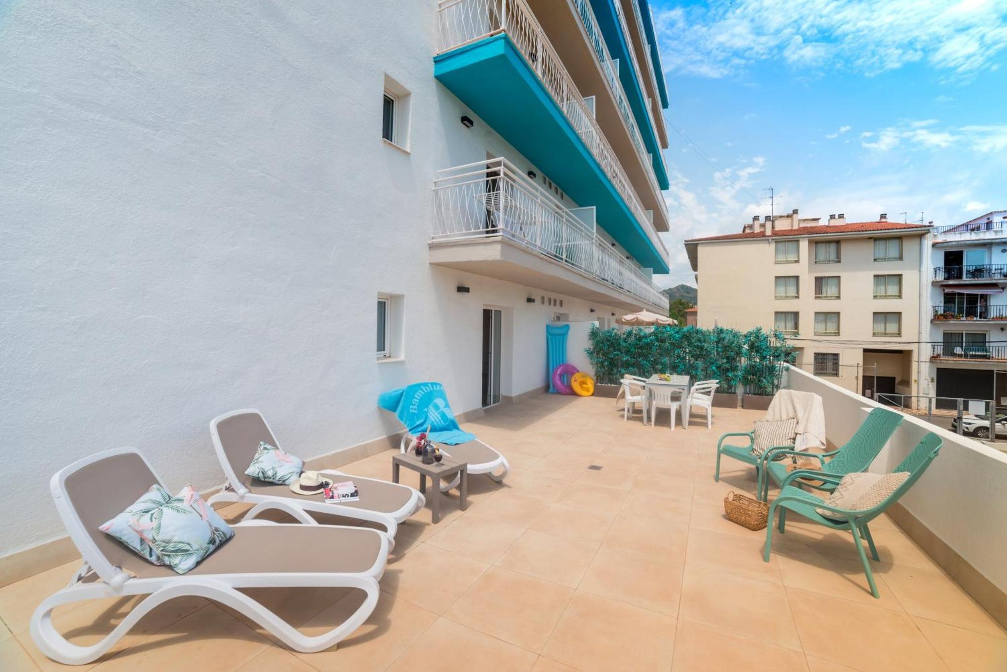 Bamblue Boutique Apartments 피네다데마르 외부 사진